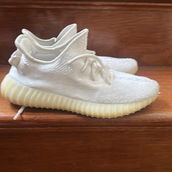 Adidas Yeezy Boost 350 V2 Low Cream White / Triple White Size 7.5 main image 6